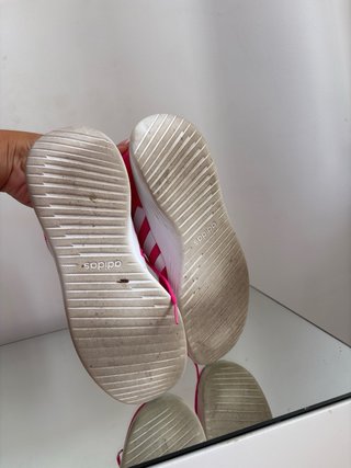 Zapatillas Adidas rosas y blancas
