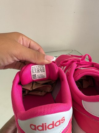 Zapatillas Adidas rosas y blancas