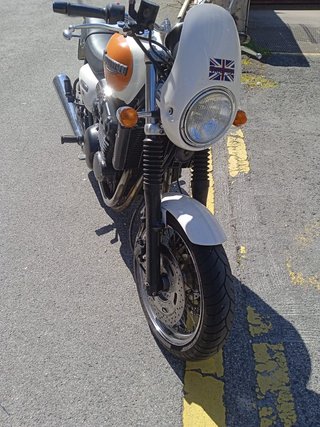 Triumph Thunderbird 900 Sport Naranja/Blanco