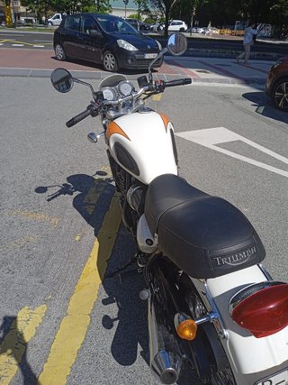 Triumph Thunderbird 900 Sport Naranja/Blanco