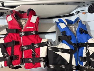 Kayak de playa rojo
