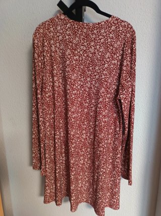 Vestido rojo estampado floral