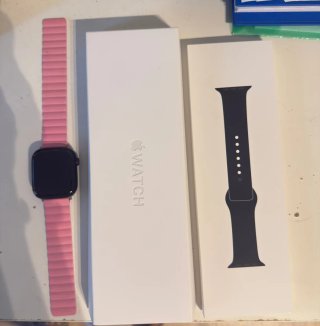 Apple Watch Negro con Correa Rosa
