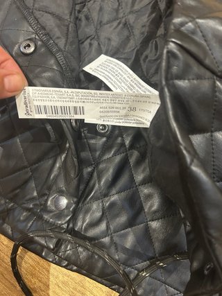 Falda mini acolchada Stradivarius Talla M
