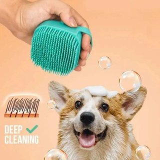 Cepillo para mascotas con dispensador de jabón