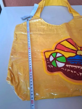 Borsa mare gialla nuova con cartellino