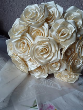 Ramo de flores eternas rosas