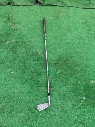 MacGregor VIP Tourney Hierro 7