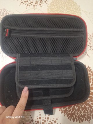 Funda Nintendo Switch Negra y Roja