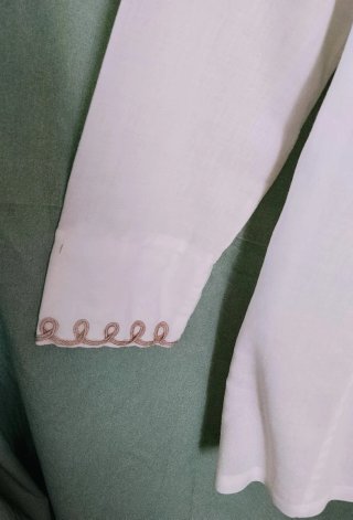 Elegante Camisa Blanca Bordada