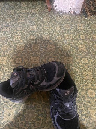 Asics Gel NYC Zapatillas Negras y Grises