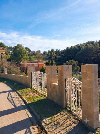 Parcela urbana edificable en Can Vilalba (Abrera)