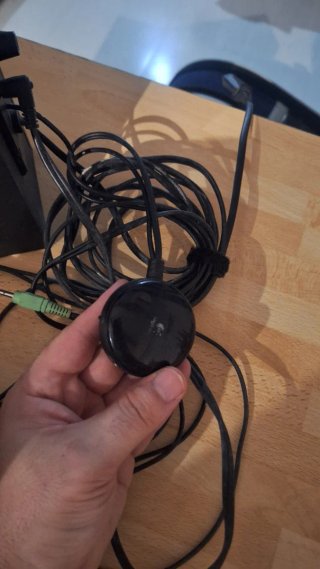 Logitech S-220 Altavoces 2.1 Negro