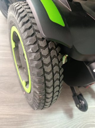 Silla de ruedas eléctrica 1.499€
