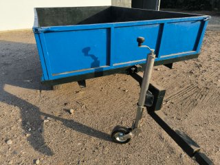 Remolque Tractor Azul