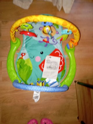 Gimnasio Fisher-Price Bebé 0 a 6 le falta decorar