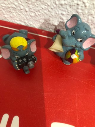 Figuras Kinder Elefantes