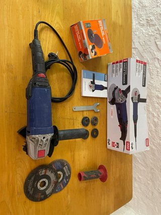 Radial Varo 1200W + Pack discos y lijas