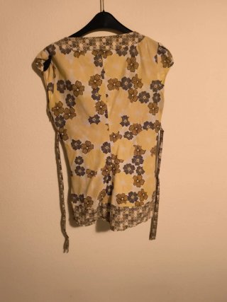 Camisa sin mangas estilo asiático floral
