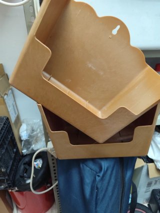 Jaulas C2 y Cajoneras Marrones