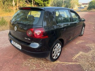 Volkswagen Golf 2004