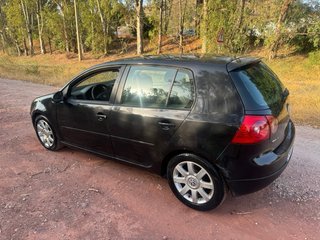 Volkswagen Golf 2004