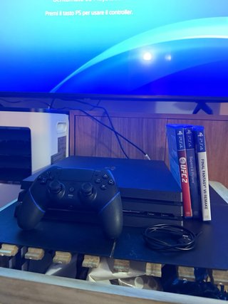 PS4 Pro 1TB + Controller + 3 Giochi