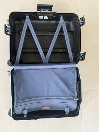Maleta de viaje Roncato negra y gris