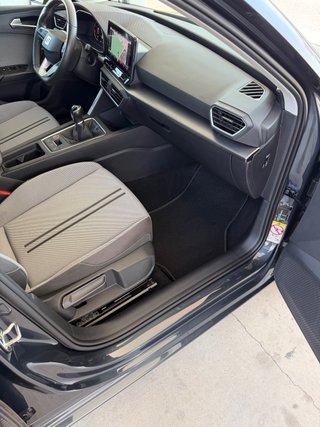 Seat Leon ST Style CR 2.0TDI 115CV -Impecable!!