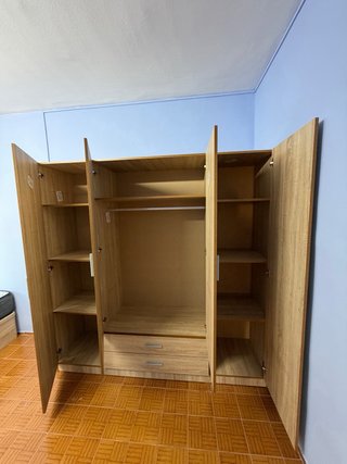 Armario 4 puertas y 2 cajones
