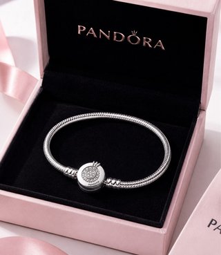 Pulsera Pandora Plata con Charm Corona