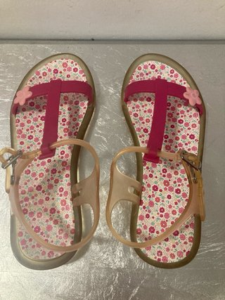 Sandalias niña talla 28