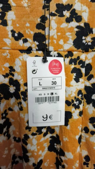 Vestido estampado floral amarillo