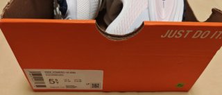 Nike Vomero 18 GS T38 Mujer Blanca y Rosa