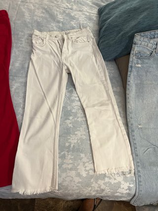Pantalones vaqueros Hollister rojos acampanados