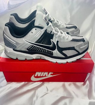Zapatillas Nike Air Zoom Vomero 5