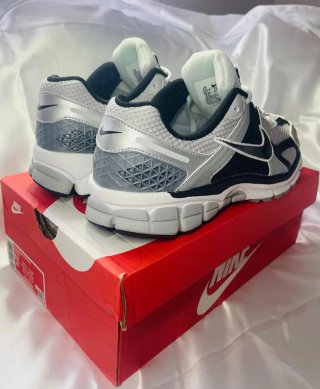 Zapatillas Nike Air Zoom Vomero 5