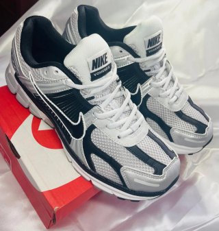 Zapatillas Nike Air Zoom Vomero 5
