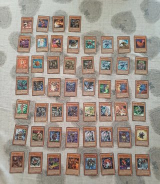 Lotto carte Yu-gi-oh!