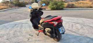 Kymco Superdink 125cc Maxi Scooter