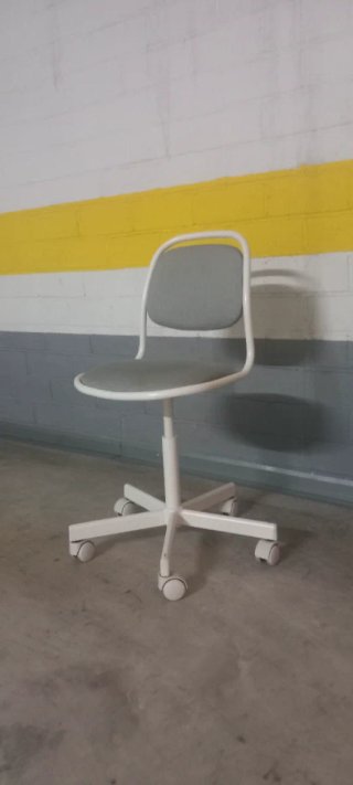 Silla de escritorio giratoria