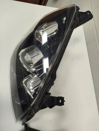 Faros de Opel Vectra C de 2008.