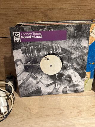 Vinilo Looney Tunez - Pound It Loud!