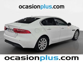 Jaguar XE 2.0 Diesel XE-Pure RWD 132 kW (180 CV)