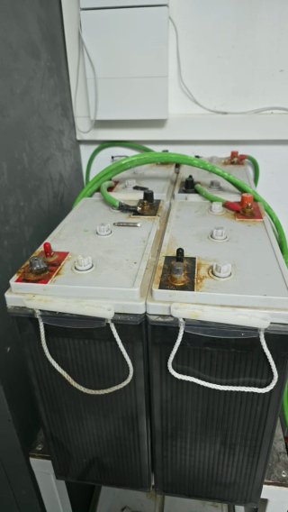 8 Baterías Tensite OPzS 6-600 (6V 600Ah)
