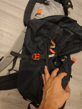 Mochila de montaña 28L