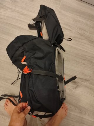 Mochila de montaña 28L