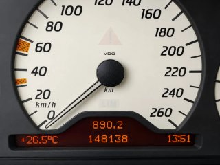 Mercedes-Benz  CLK 320