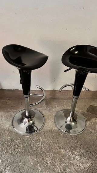 2 Taburetes de Barra Regulables