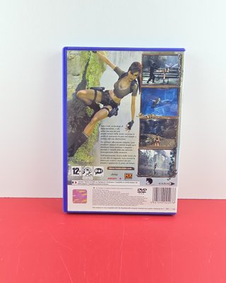 Lara Croft Tomb Raider Legend PS2